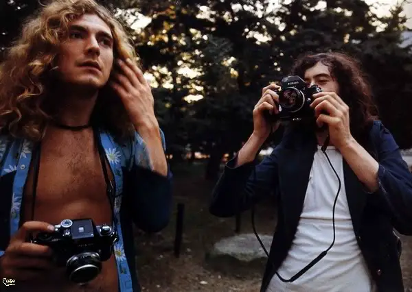 robert-plant-and-jimmy-page-with-nikon-f2s